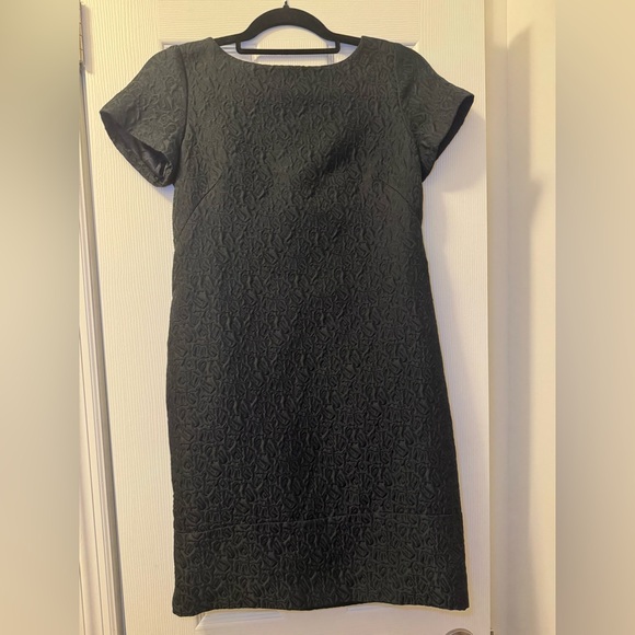 'S MaxMara Dresses & Skirts - 'S MaxMara Modern Brocade Jacquard Shift Little Black Dress with Sleeves Size 4